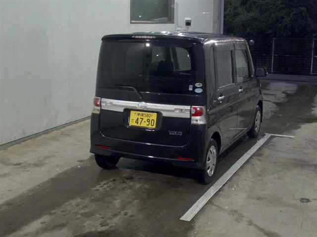 DAIHATSU TANTO 2009