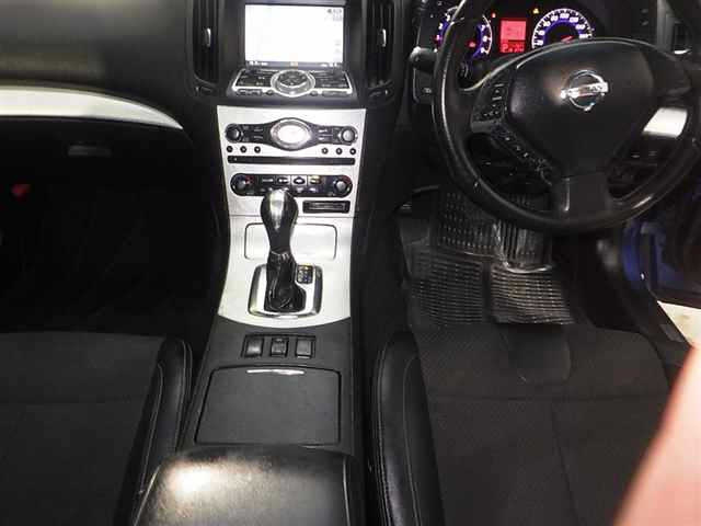 NISSAN SKYLINE 2008