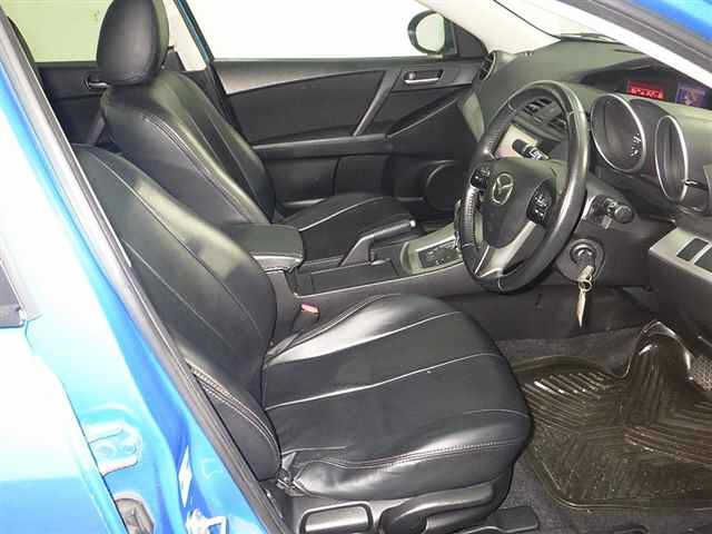 MAZDA AXELA 2011