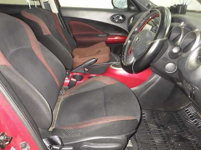 NISSAN JUKE 2011