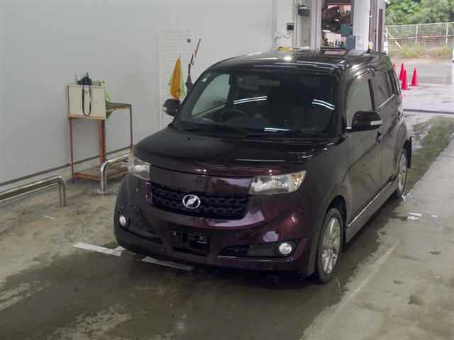 TOYOTA BB 2011