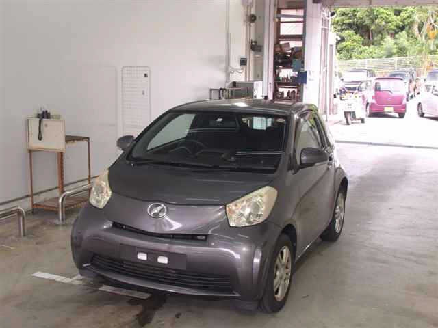 TOYOTA IQ 2010