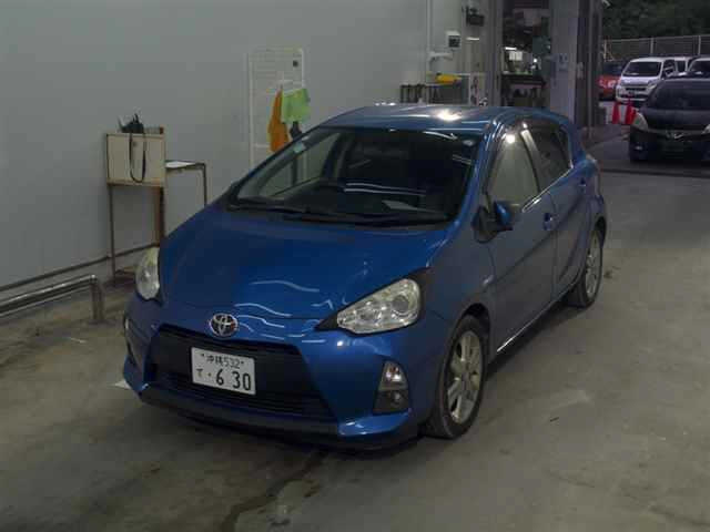 TOYOTA AQUA 2013