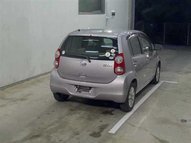 DAIHATSU BOON 2011