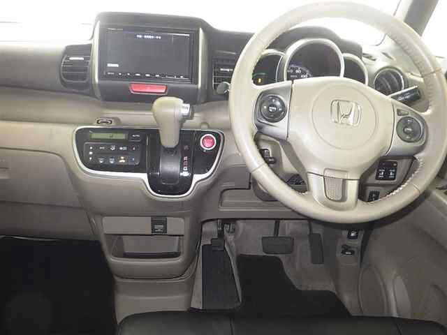 HONDA N BOX 2014