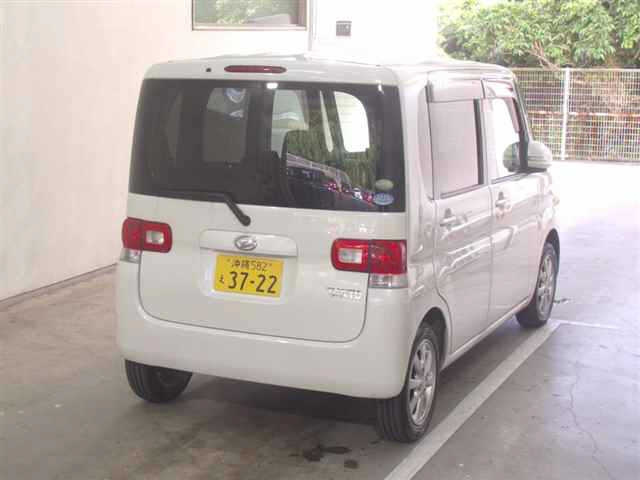 DAIHATSU TANTO 2010