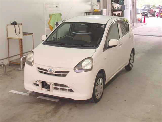 DAIHATSU MIRA E S 2011