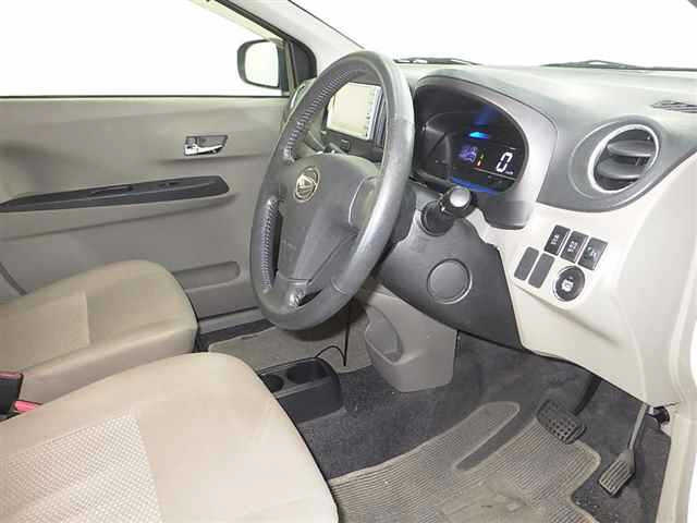 DAIHATSU MIRA E S 2011