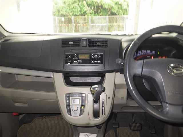 DAIHATSU MOVE 2013
