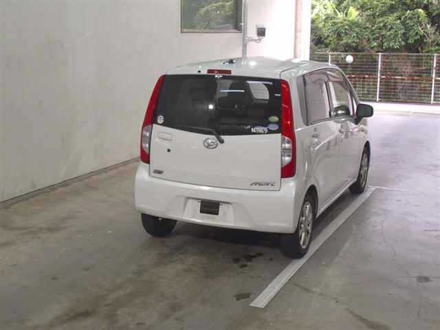 DAIHATSU MOVE 2013