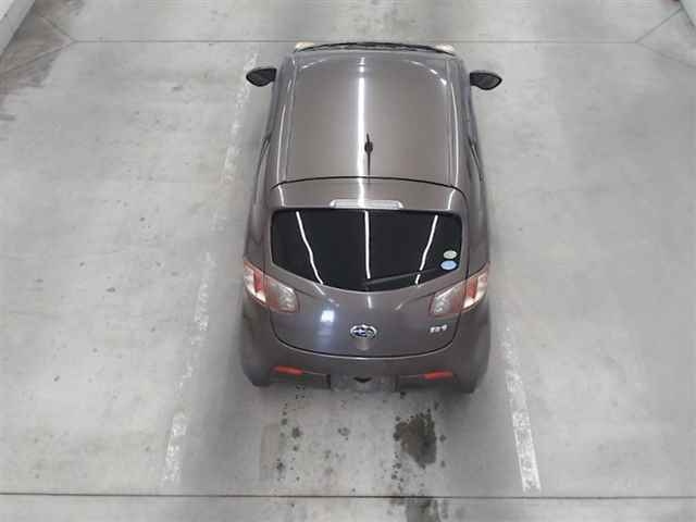 SUBARU R1 2010