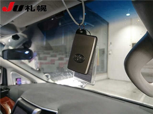 TOYOTA VELLFIRE 2009