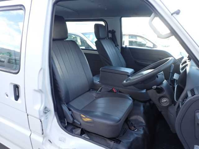 MAZDA BONGO VAN 2013