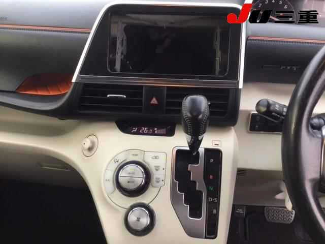 TOYOTA SIENTA 2017