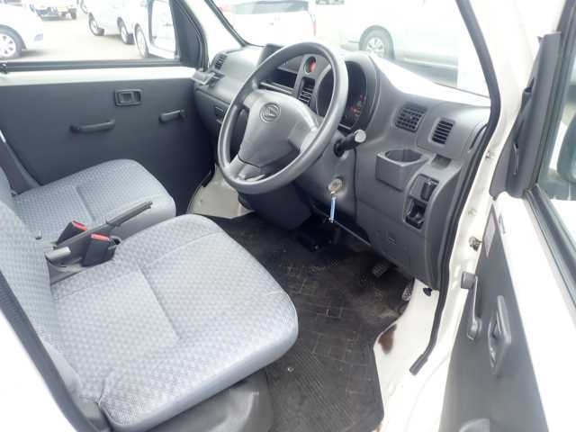 DAIHATSU HIJET VAN 2012