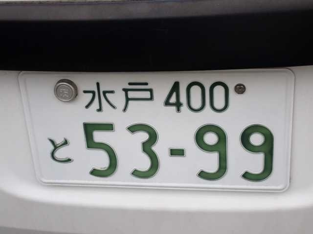 NISSAN AD 2013