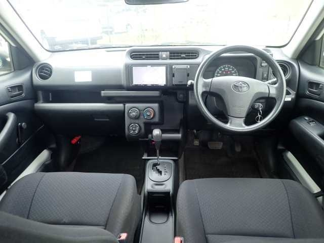 TOYOTA PROBOX 2017