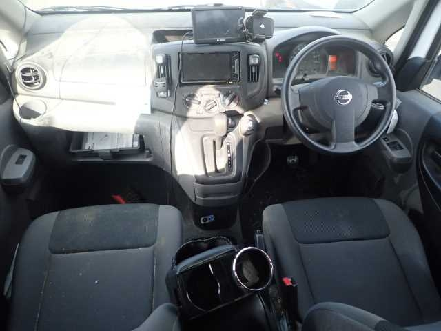 NISSAN NV200 2018