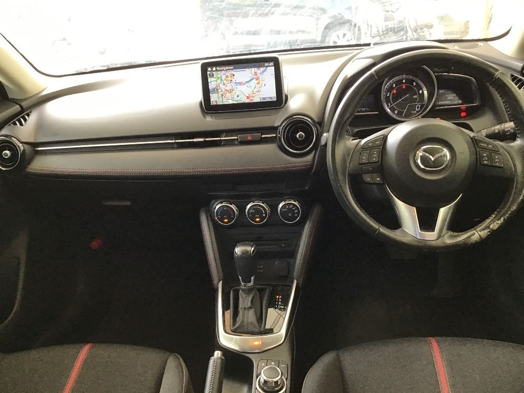 MAZDA DEMIO 2015