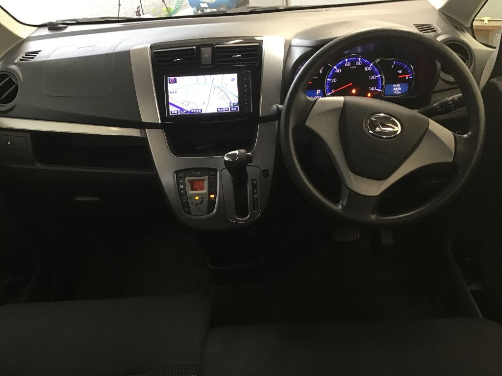 DAIHATSU MOVE 2013
