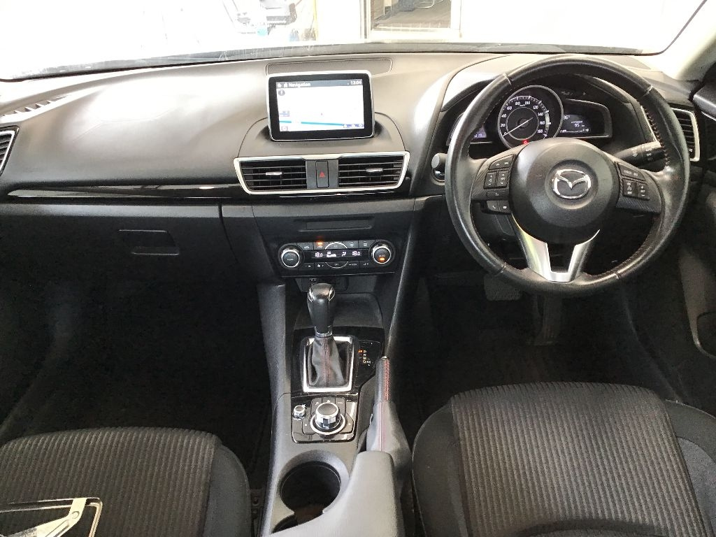 MAZDA AXELA 2015