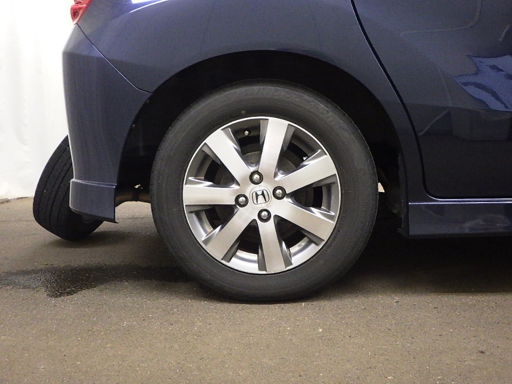 HONDA FREED 2009