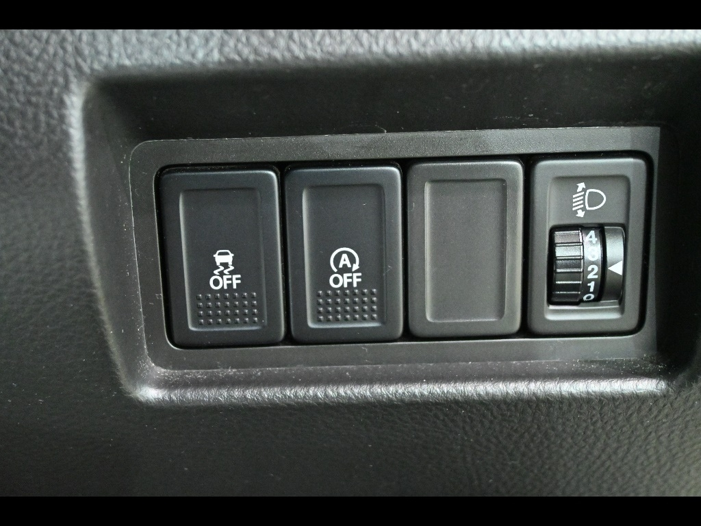 SUZUKI SWIFT 2013