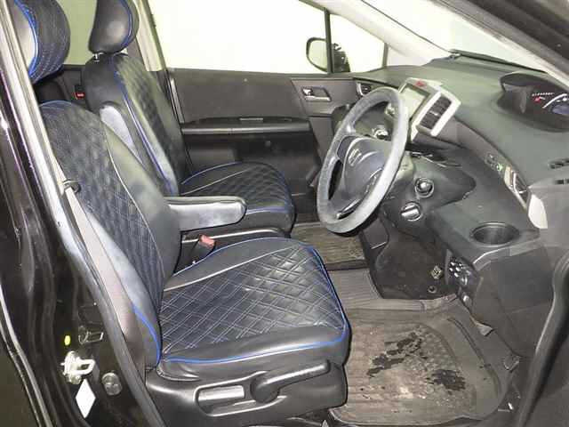 HONDA FREED SPIKE 2012