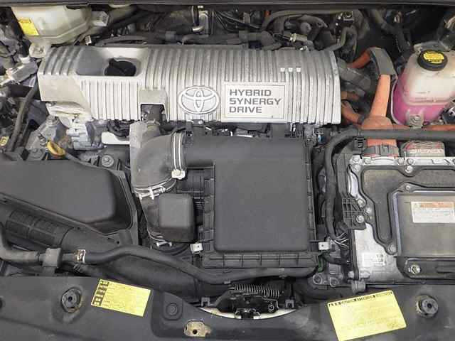 TOYOTA PRIUS 2013