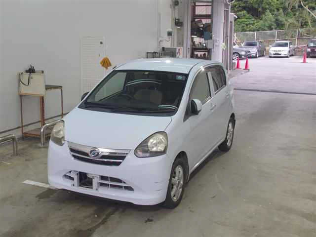 DAIHATSU MIRA E S 2011
