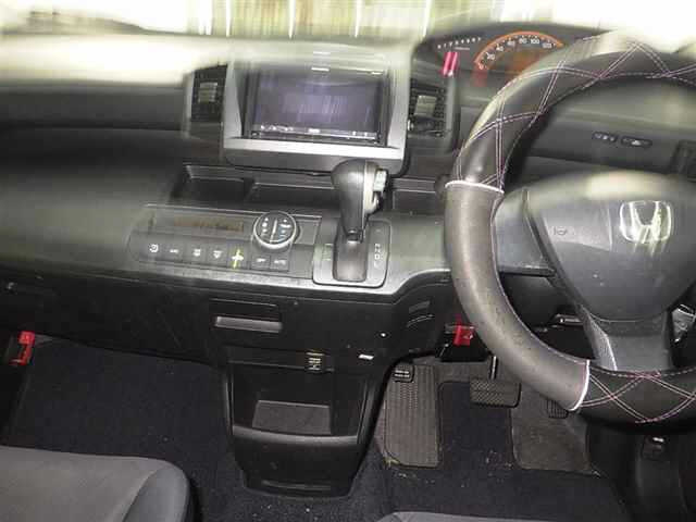 HONDA FREED 2010