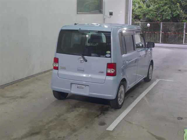 TOYOTA PIXIS SPACE 2013