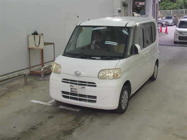 DAIHATSU TANTO 2009
