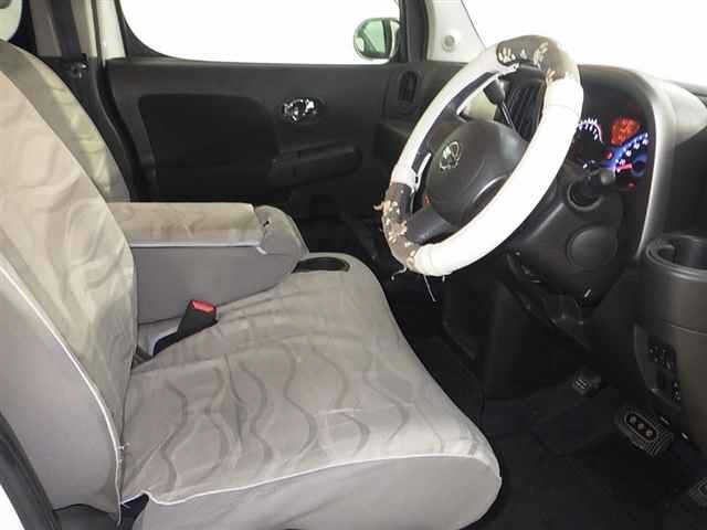 NISSAN CUBE 2011
