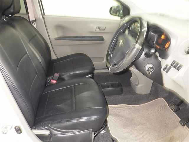 DAIHATSU MIRA E S 2013