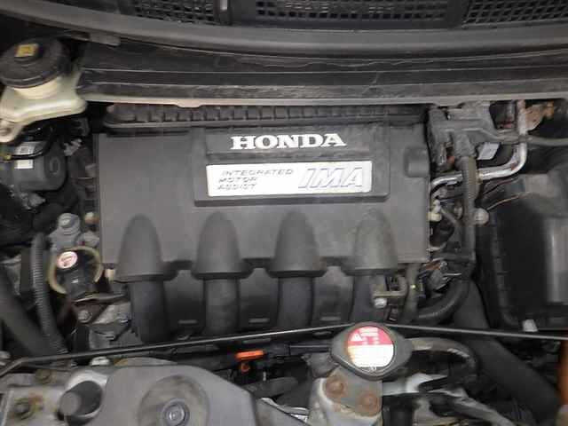 HONDA FREED SPIKE 2013