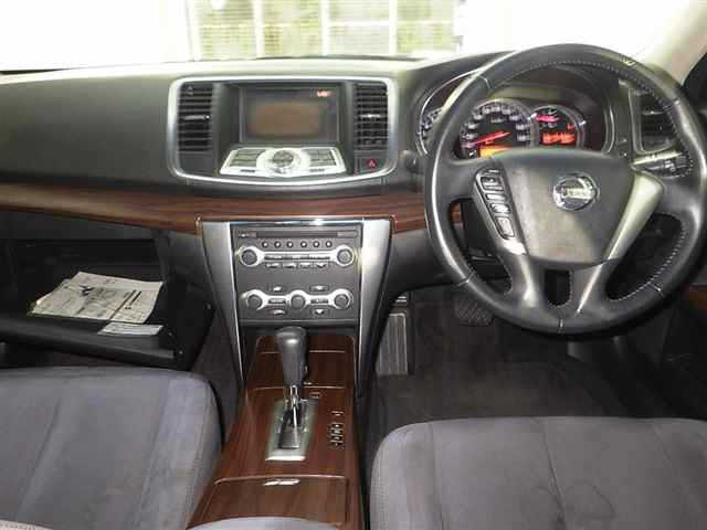 NISSAN TEANA 2011