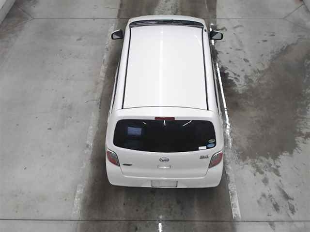 DAIHATSU MIRA E S 2011