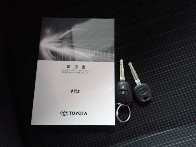 TOYOTA VITZ 2019