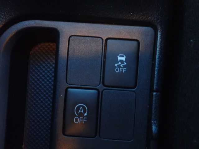 TOYOTA VITZ 2018