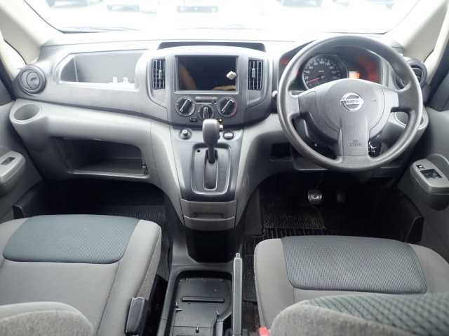 NISSAN NV200 2009