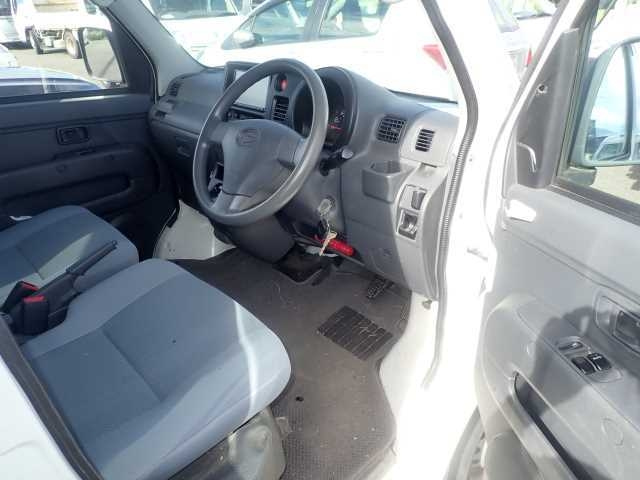 DAIHATSU HIJET VAN 2017