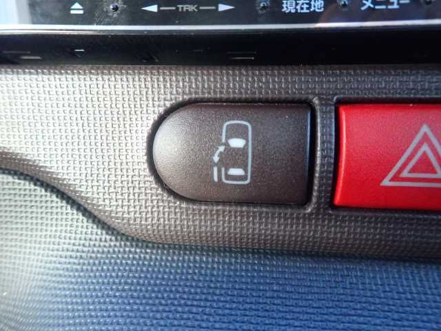 TOYOTA PORTE 2013