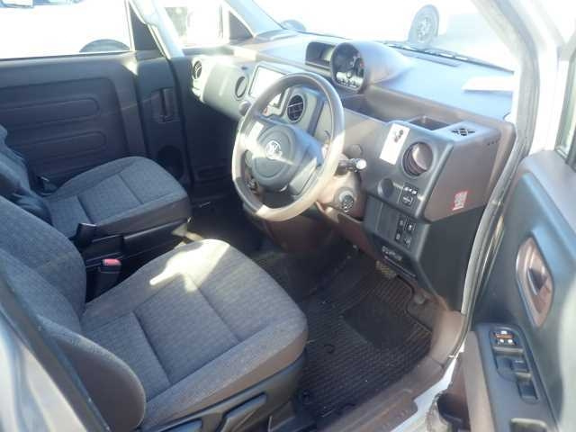 TOYOTA PORTE 2013