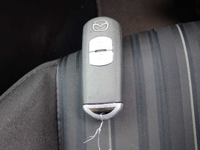 MAZDA DEMIO 2017