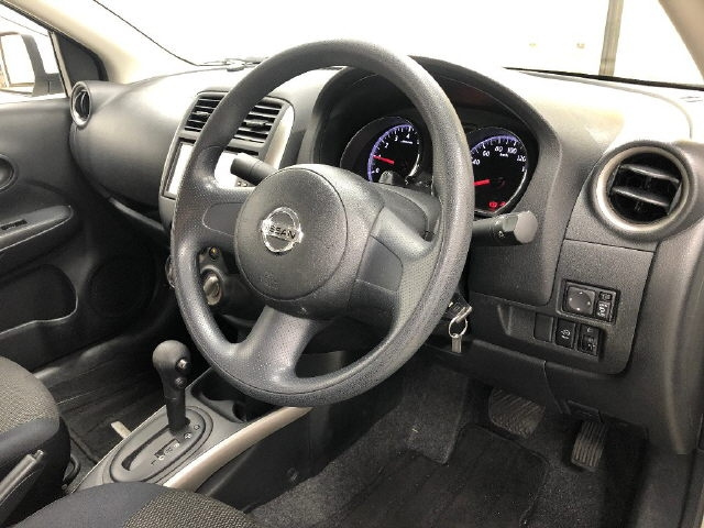 NISSAN TIIDA LATIO 2013