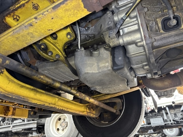 MITSUBISHI CANTER 2016