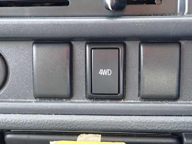 NISSAN CLIPPER TRUCK 2016