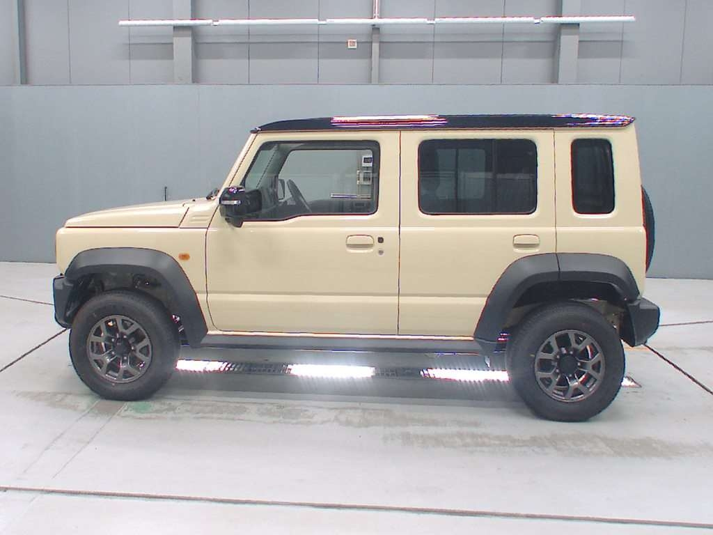SUZUKI JIMNY NOMADE 2025