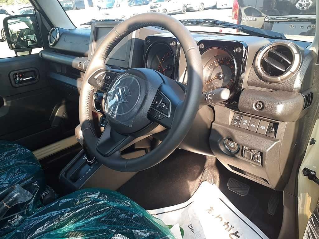 SUZUKI JIMNY NOMADE 2025